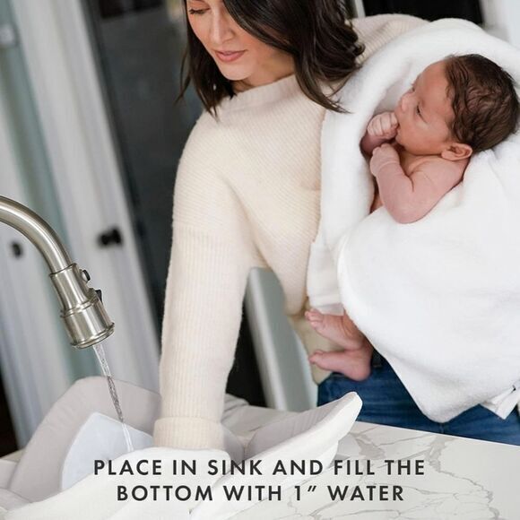 Blooming Bath‎ Lotus Baby Bath Seat Plush Minky Infant Bath Flower Mat Bath Tub - Picture 3 of 11